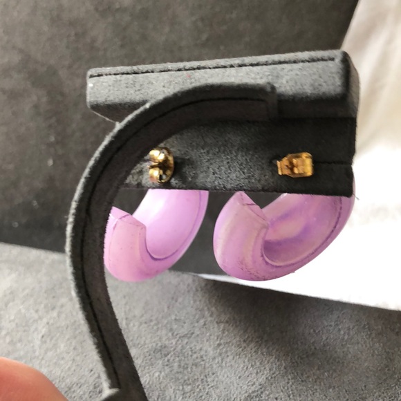 ☘️Vintage- Lucite Lavender neck and earrings - Picture 4 of 4